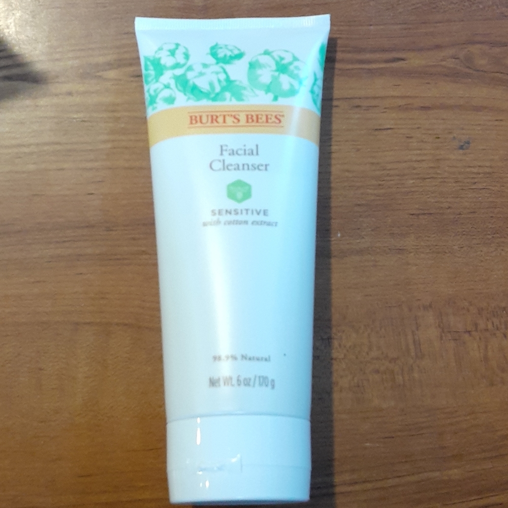 Burt's Bees Facial Cleanser